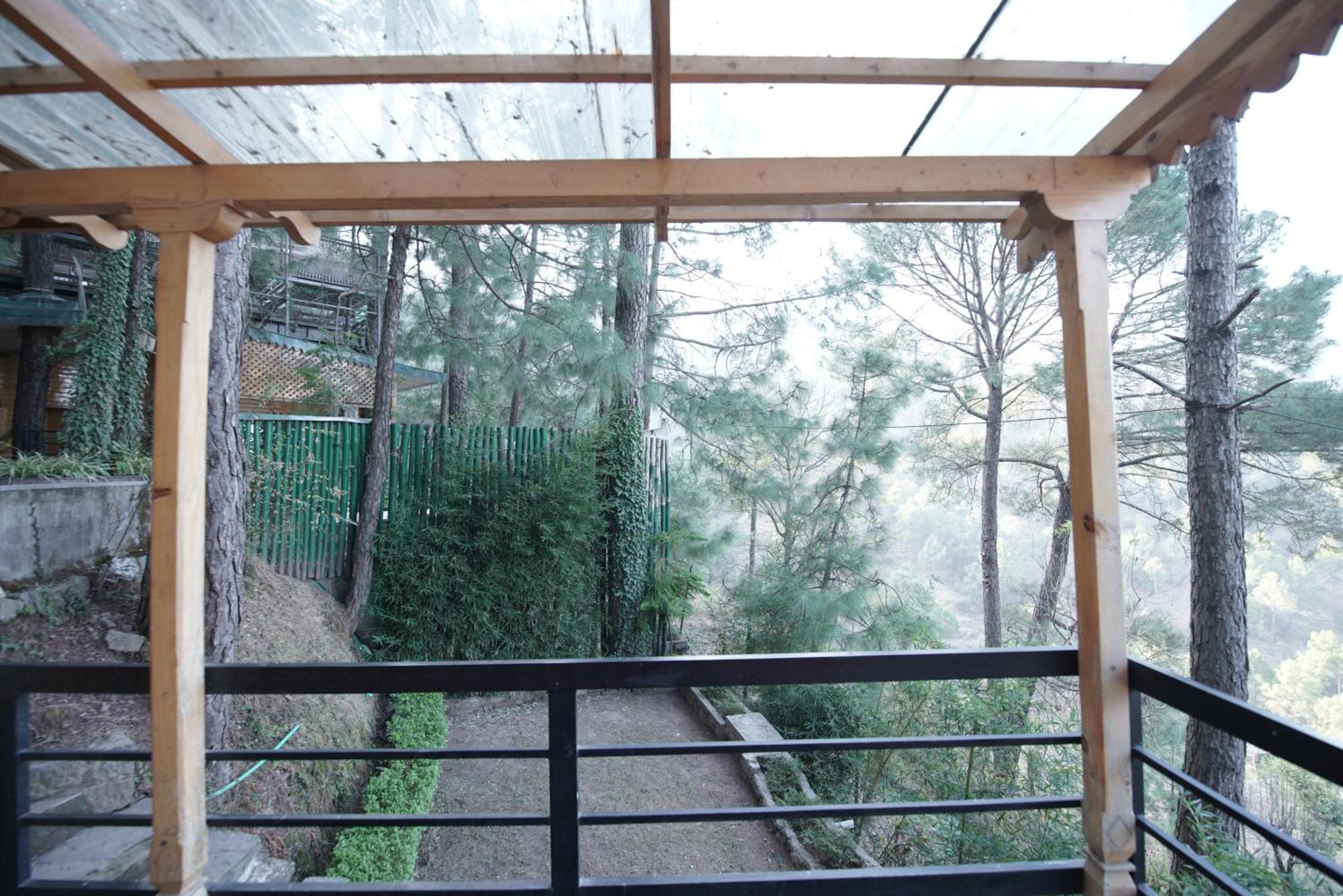 Kasauli Hills Resort Buitenkant foto